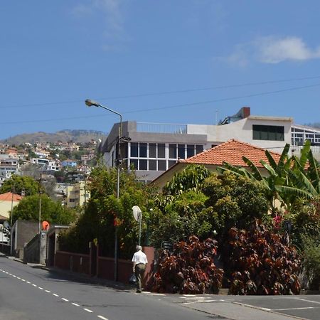 Top Floor With Balcony In Funchal Екстер'єр фото