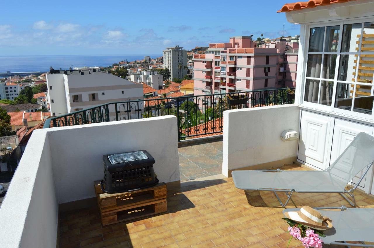 Top Floor With Balcony In Funchal Екстер'єр фото