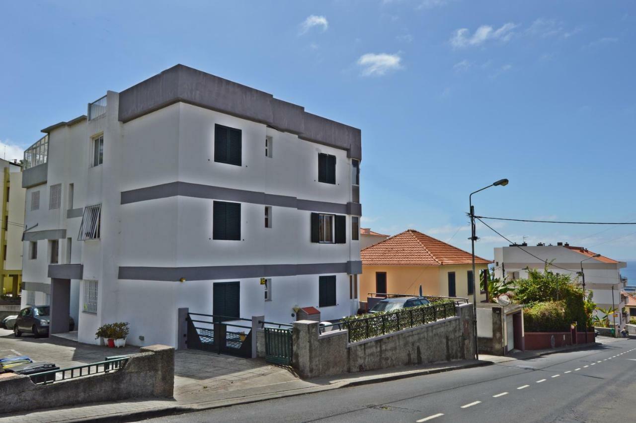 Top Floor With Balcony In Funchal Екстер'єр фото